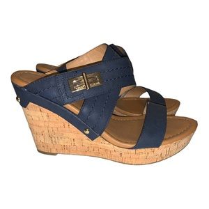 TOMMY HILFIGER Cross Band Logo Wedge Sandals in Colors Navy and Tan Size 9.5
